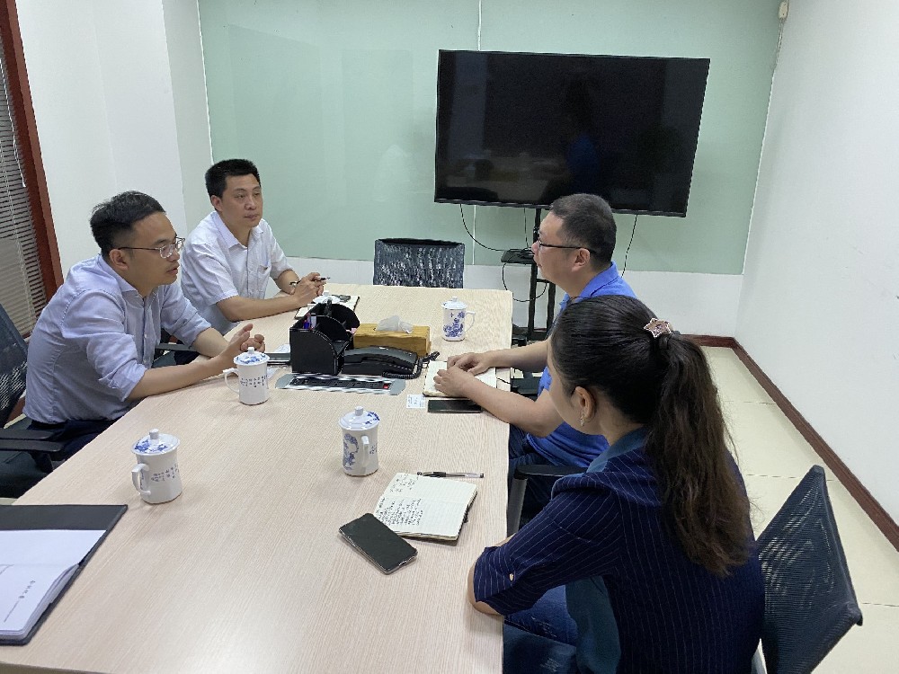 无锡市工信局领导来华体会网页版登录入口开展“三联三解”活动